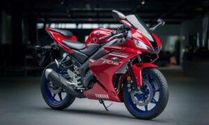 Yamaha R15 ने KTM को दी सीधी टक्कर, दमदार लुक और 45KM माइलेज के साथ लॉन्च हुई बाइक
